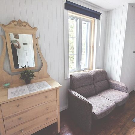 Auberge De La Rive De Charlevoix - Auberge De Jeunesse Familiale Pour Voyageurs De Tous Ages Saint-Joseph-de-la-Rive المظهر الخارجي الصورة